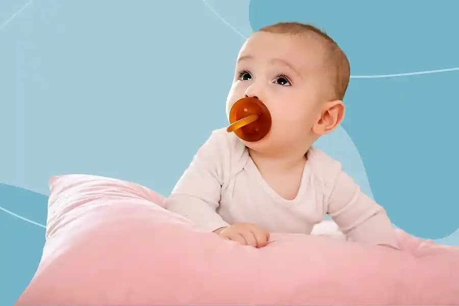 Bebeklerde Doğru Emzik Seçimi: Ortodontik ve Güvenli Emzikler Hakkında Kapsamlı Rehber