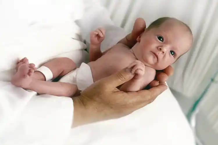 Bebeklerde Vazelin Kullanımı: Güvenlik, Faydalar ve Dikkat Edilmesi Gerekenler