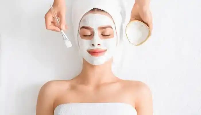Beyaz Kil Maskesi: Hassas Ciltler İçin Doğal ve Etkili Cilt Bakım Ürünü