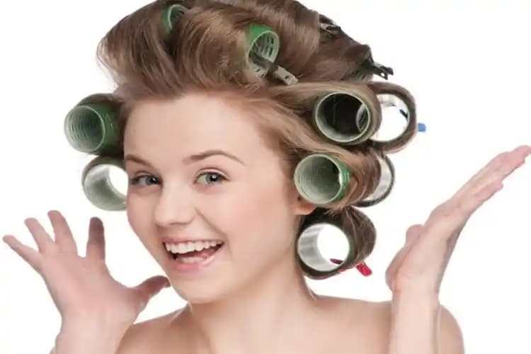 Bigudi Bekletme Süresi ve Saç Şekillendirmede Doğru Uygulama Yöntemleri