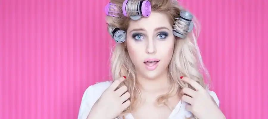 Bigudi Nedir? Saç Şekillendirmede Doğal ve Sağlıklı Dalga Yaratma Yöntemi