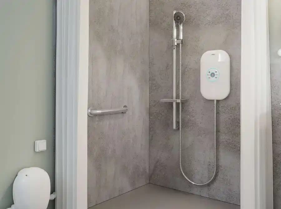 Care Shower Nedir? Cilt ve Saç Sağlığında Yeni Bakım Duşu Trendleri