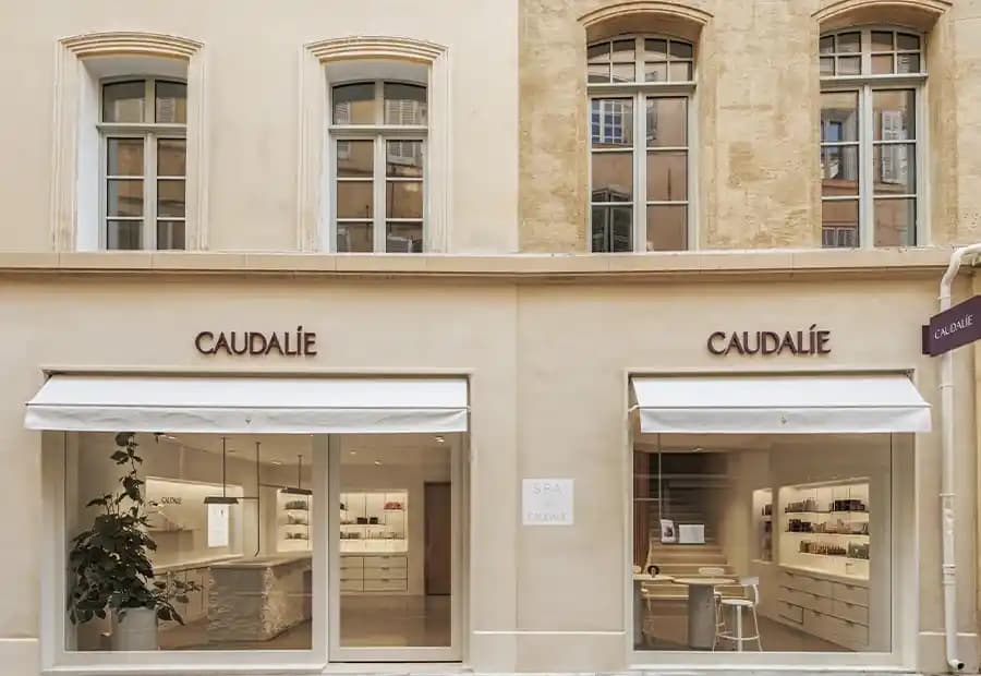 Caudalie Mağazaları: Doğal ve Sürdürülebilir Cilt Bakımında Uzman Seçenekler