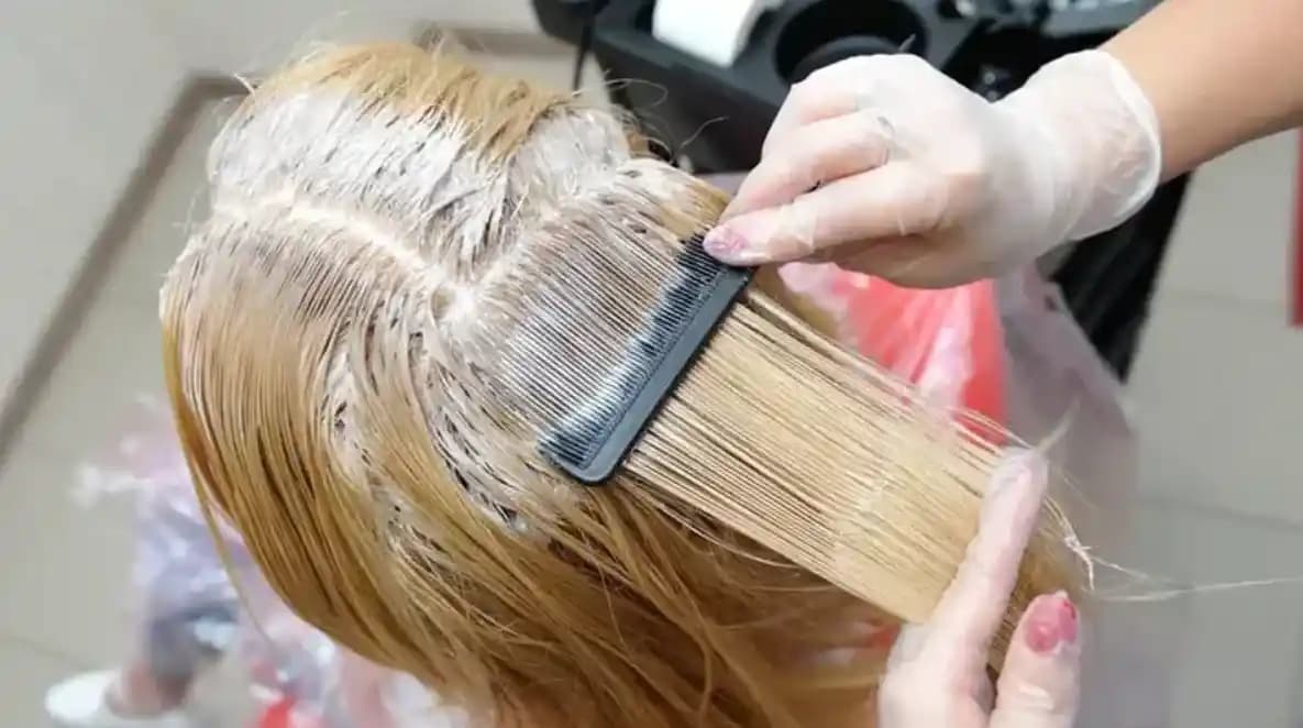 Saçta Cila Nedir ve Saç Bakımında Parlaklık ile Koruma Sağlama Yöntemleri