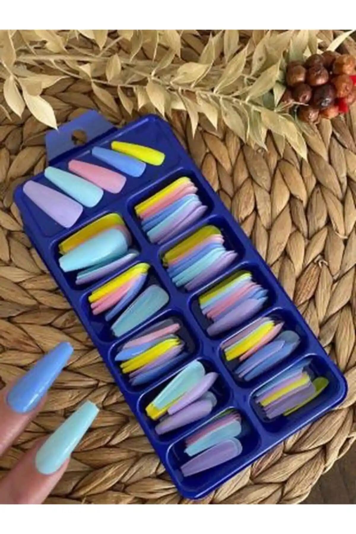 SyBelle Kozmetik 100 Adet Renkli Balerin Takma Tırnak Seti ile Estetik ve Pratik Tırnak Bakımı