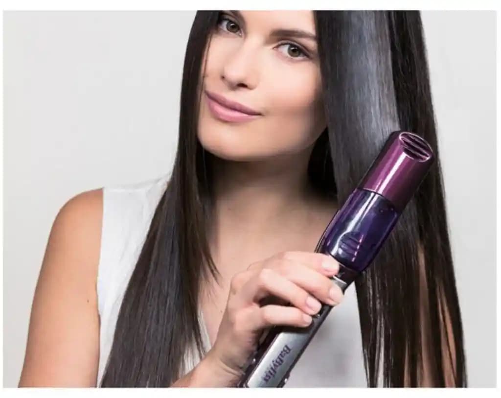Buharlı Saç Düzleştiriciler: Etkinlik, Riskler ve Saç Yapısına Etkileri