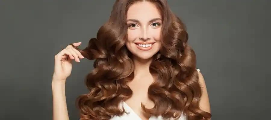 Dalgalı ve İnce Saçlar İçin Etkili ve Ekonomik Saç Bakım Rehberi
