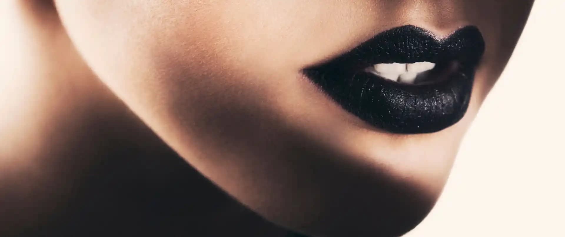 Neredeyse Siyah Koyu Kırmızı Ruj Tonları: Markalar, Özellikler ve Uygulama Önerileri