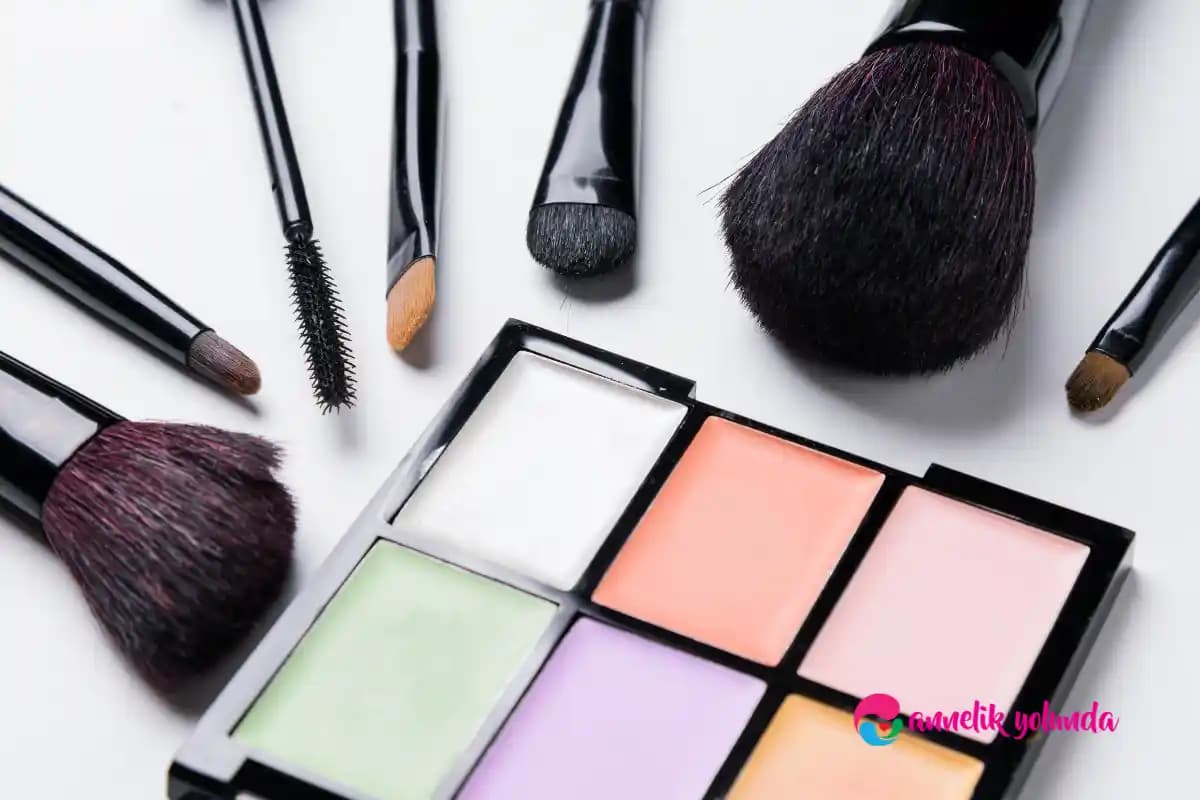 Son Dönemde Çıkan Makyaj Ürünleri: Performans ve Kullanıcı Deneyimleri Üzerine Değerlendirme