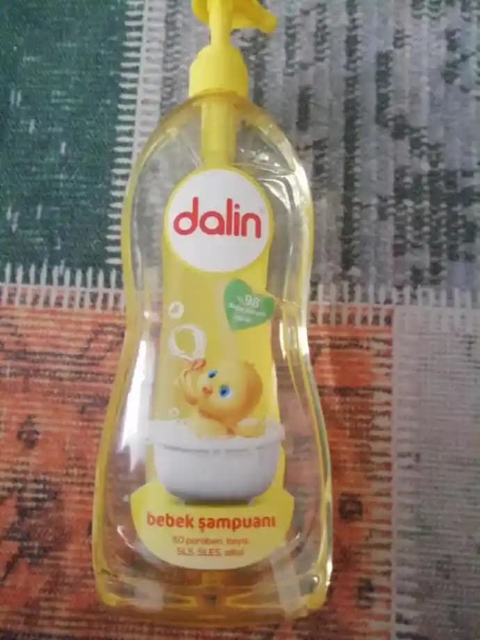 Dalin Şampuan: Hassas Saçlar İçin Nazik ve Dermatolojik Olarak Test Edilmiş Bakım