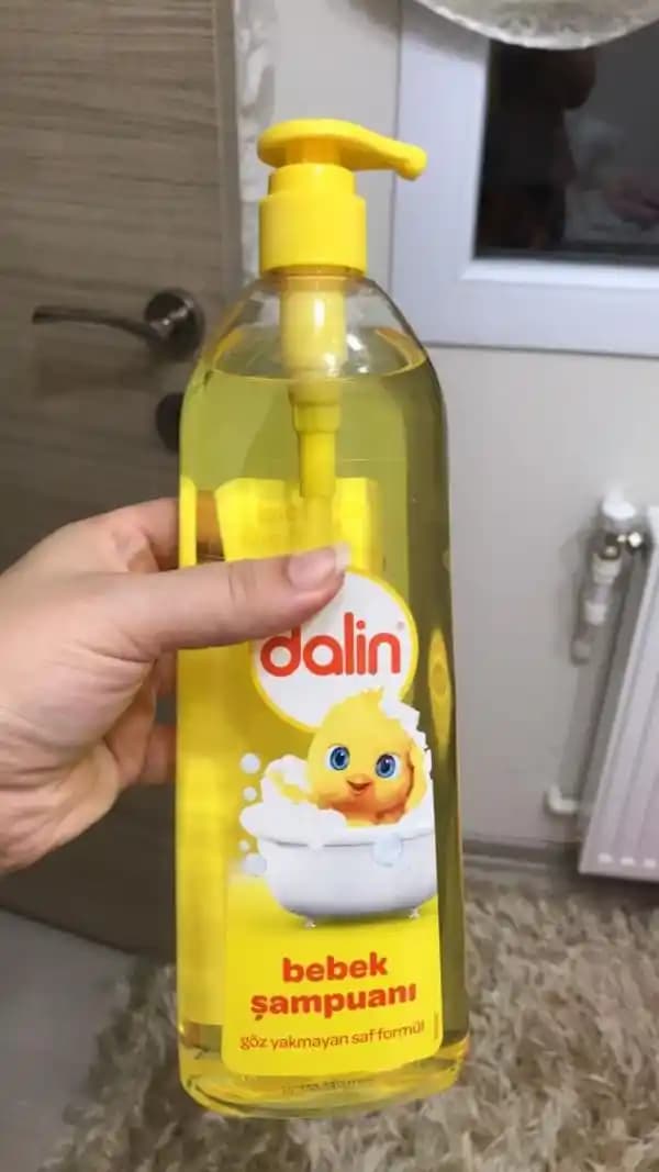 Dalin Şampuanın İçeriği ve Güvenliği: Zararlı mı, Nasıl Kullanılmalı?