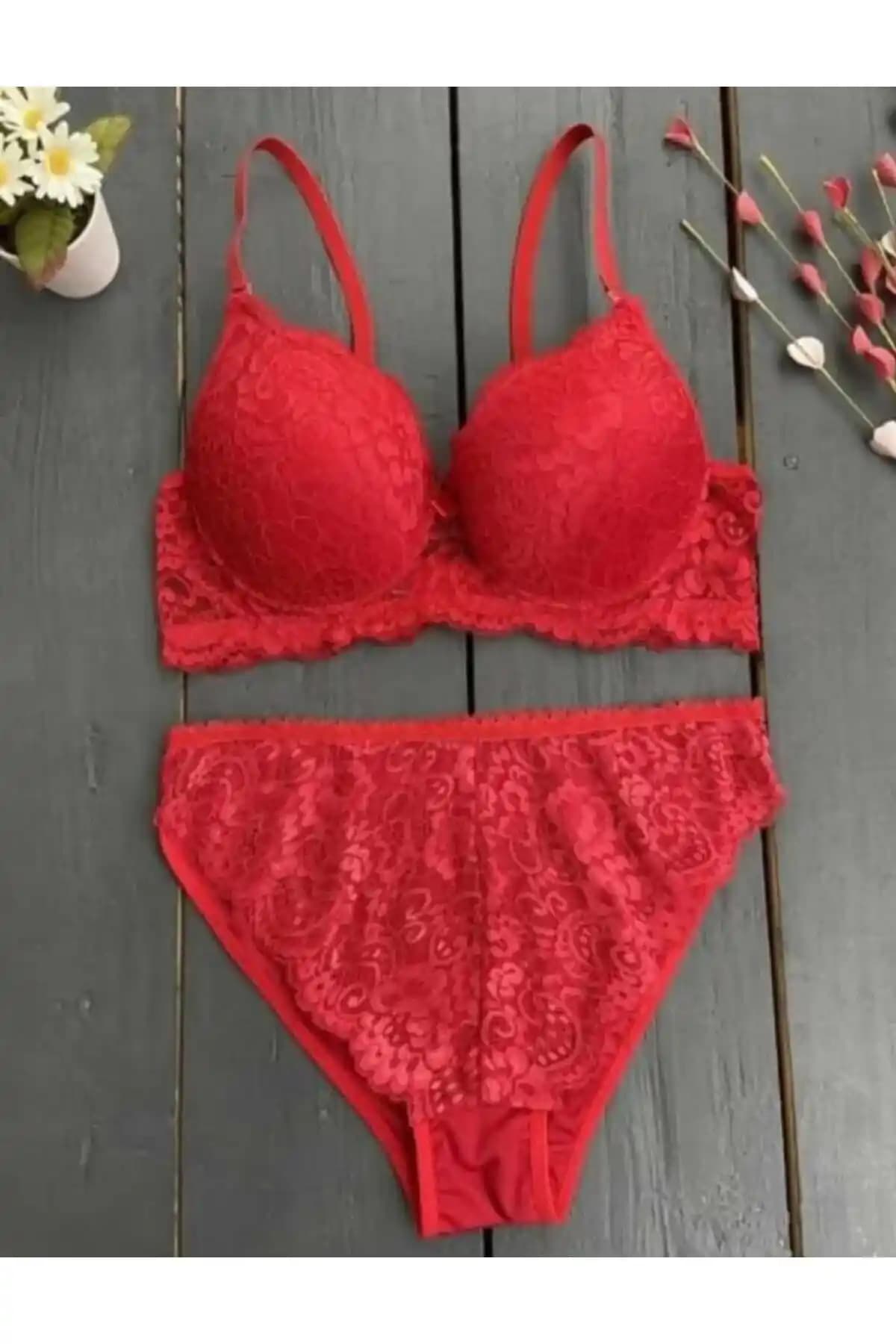 Destekli Külot: Konfor ve Estetiği Buluşturan Şekillendirici İç Giyim Modelleri