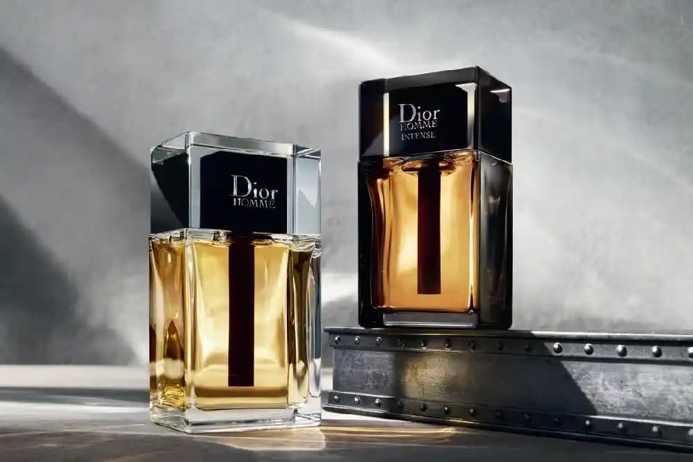 Dior Parfümlerinin Kalıcılığı ve Etkileyici Kokuların Sırrı: Kalıcılık Süreleri ve İpuçları