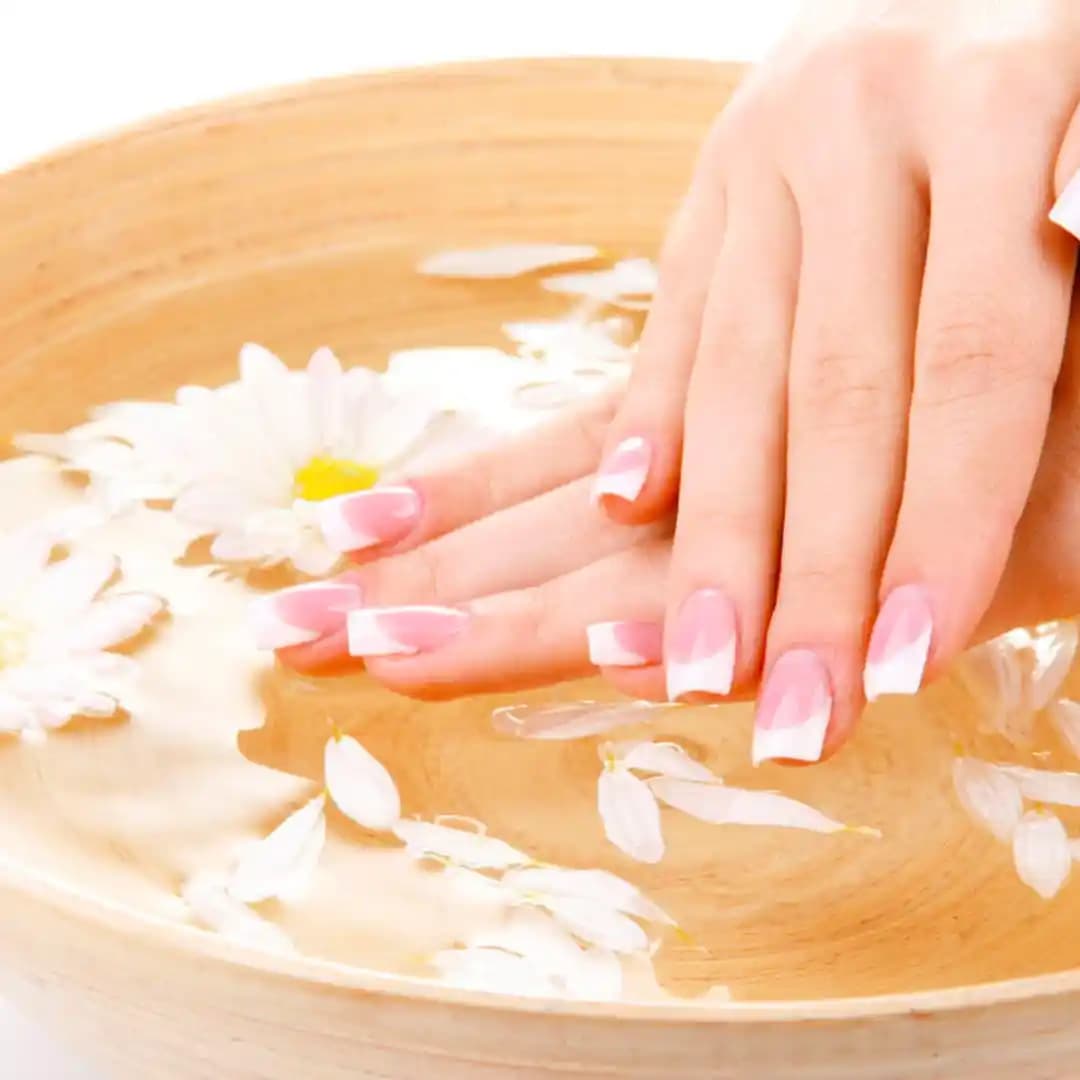 Doğal El Bakımı: Sağlıklı, Nemli ve Parlak Eller İçin Etkili Yöntemler