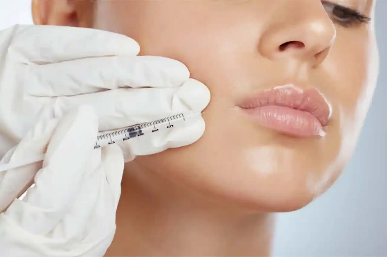 Dudak Dolgusu Sonrası Vazelin Kullanımı ve Doğru Bakım Önerileri