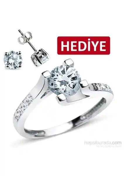 Bella Gloria Altın Kaplamalı Gümüş 4Tırnak Yüzük Şıklık ve Zarafetin Modern Temsilcisi