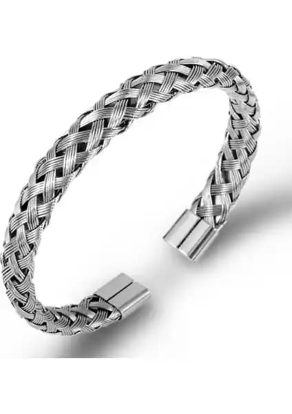 Çelik Bileklik Karşılaştırması: Dayanıklılık ve Tasarım Açısından Ürün Analizi