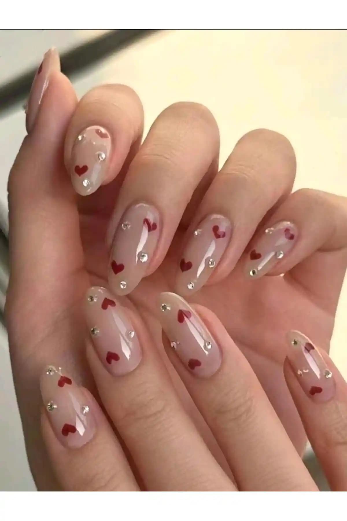 Elnil Butik 24'lü Takma Tırnak Setleri İncelemesi ve Kullanıcı Yorumları