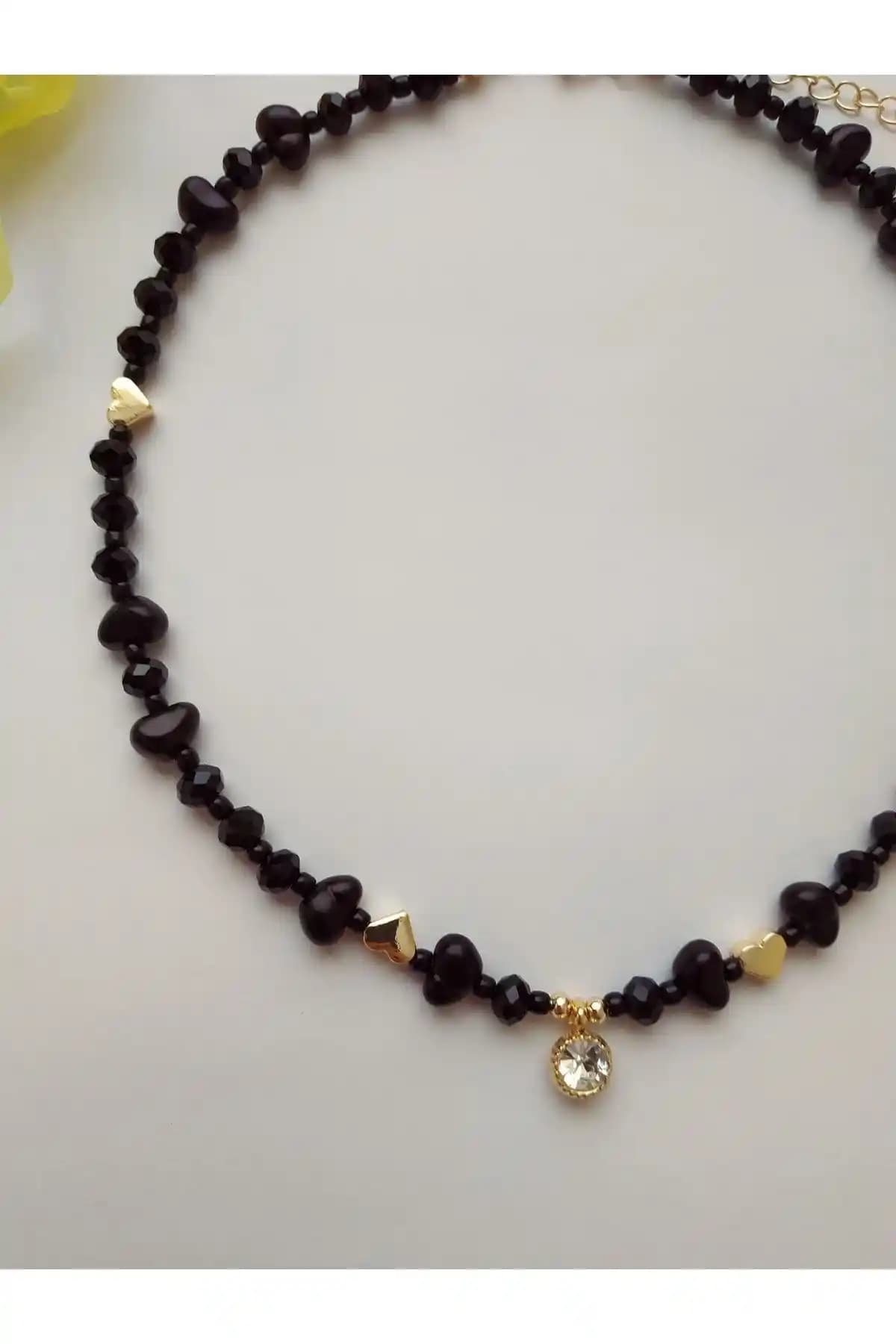 Fata Morgana Beyaz Pırıltı Uçlu Barok İncili Siyah Kolye Zarif ve Modern Tasarım