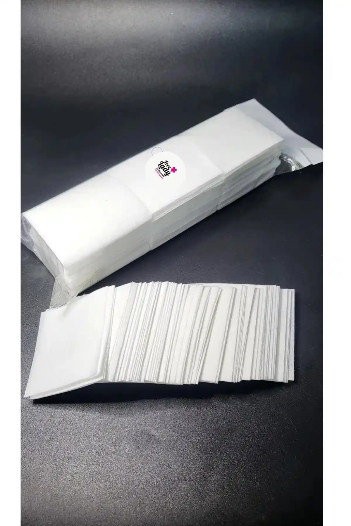 FREELADY Kalıcı Oje Tüysüz Mendil 300'lü Beyaz Temizlik ve Bakım Çözümü