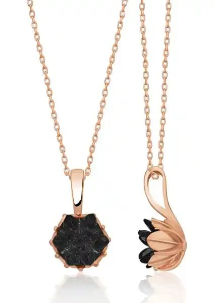 Papatya Silver Lotus Çiçeği Taşlı Kadın Kolye: Zarif ve Şık Tasarım Detaylarıyla Öne Çıkan Takı