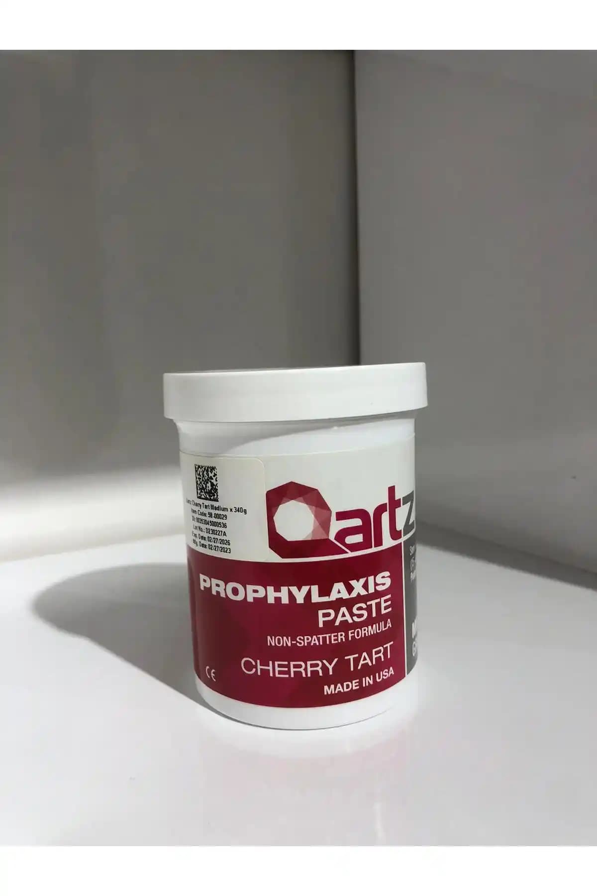 Quartz Diş Temizleme ve Parlatma Pastası: Organik Formülüyle Sağlıklı ve Parlak Gülüşler