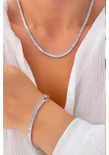 Ressia Kadın Gümbüş Rengi Baget Model Su Yolu Zirkon Takı Seti Şıklık ve Zarafet Sunar