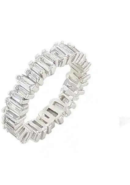 Söğütlü Silver Rodyumlu Baget Taşlı Tamtur Yüzük: Zarif ve Dayanıklı Tasarım Özellikleri