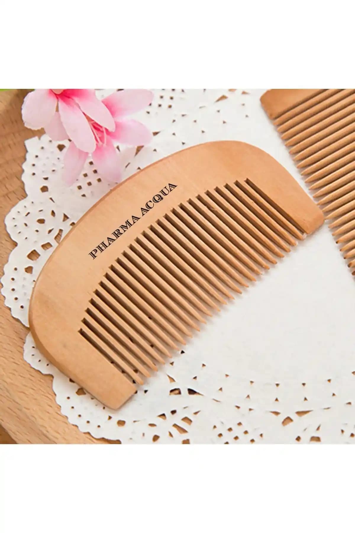 Doğal Ahşap Tarak Karşılaştırması: Pharma Acqua ve SENSY Ürünleri Analizi