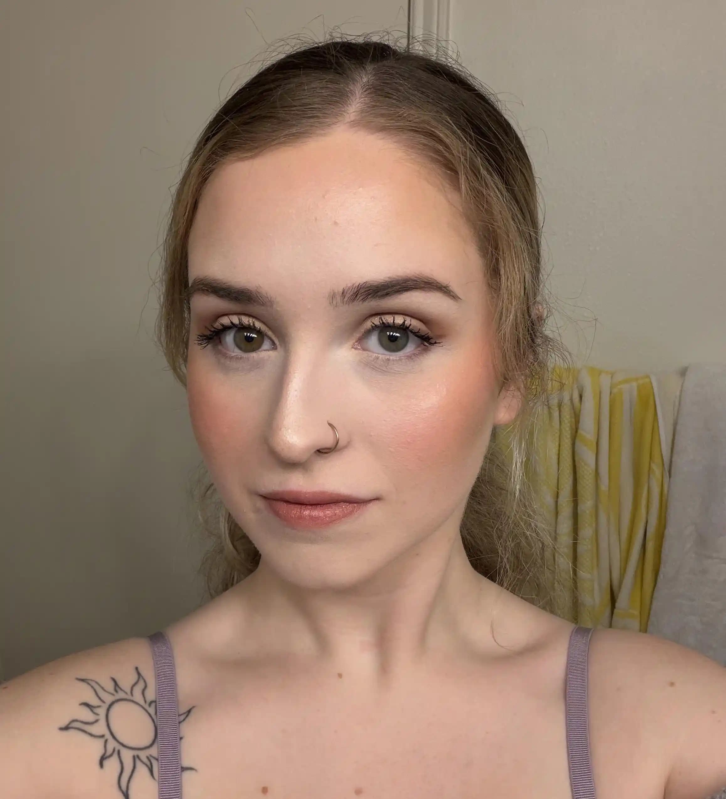 Cilt Tonuna Uygun Makyajda Sıcak ve Soğuk Tonların Doğru Kullanımı ve Etkileri