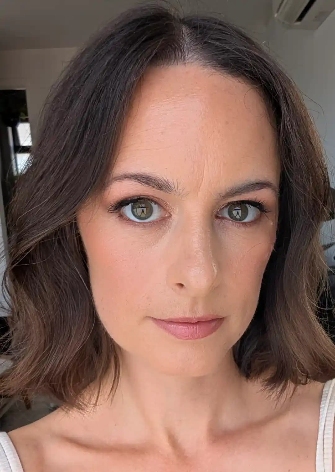 Düğün Makyajında Doğal Görünüm ve Kalıcılık İçin Uzman Önerileri ve İpuçları