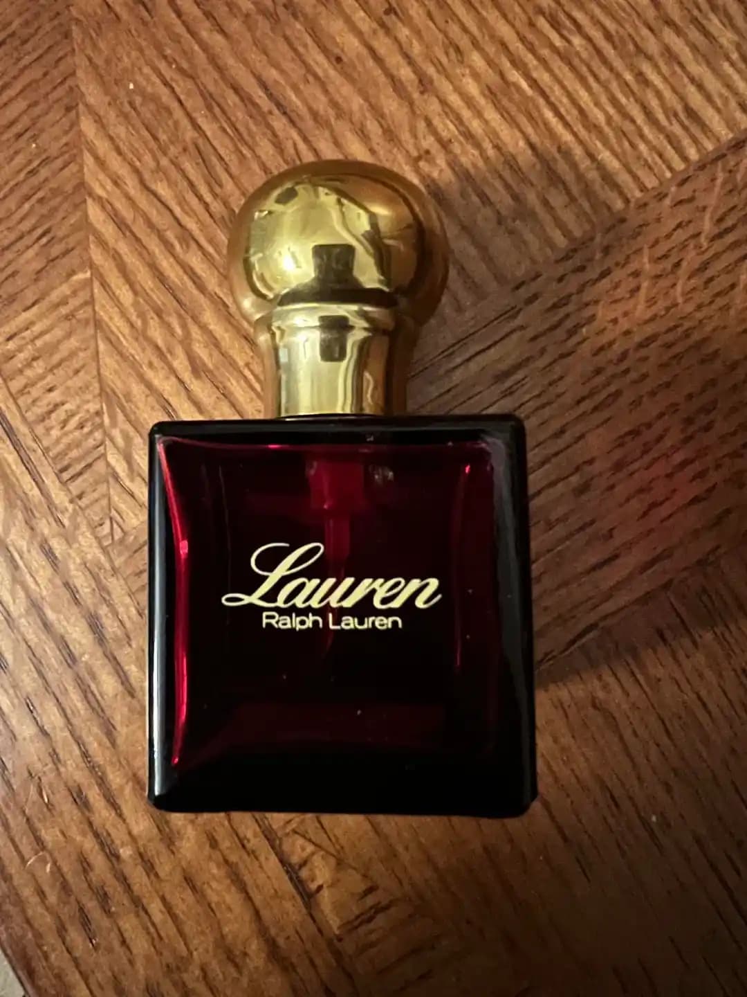Lauren by Ralph Lauren Parfümü: Vintage Değeri ve Parfüm Endüstrisindeki Yeri