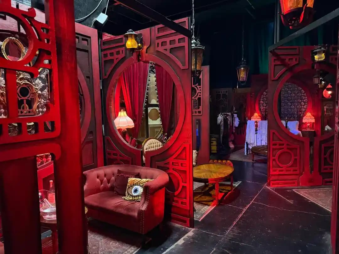 Performans Mekanına Uygun Koku Seçimi: Yavaş Yanan Duyusallık ve Gizemli Enerji İçin Öneriler