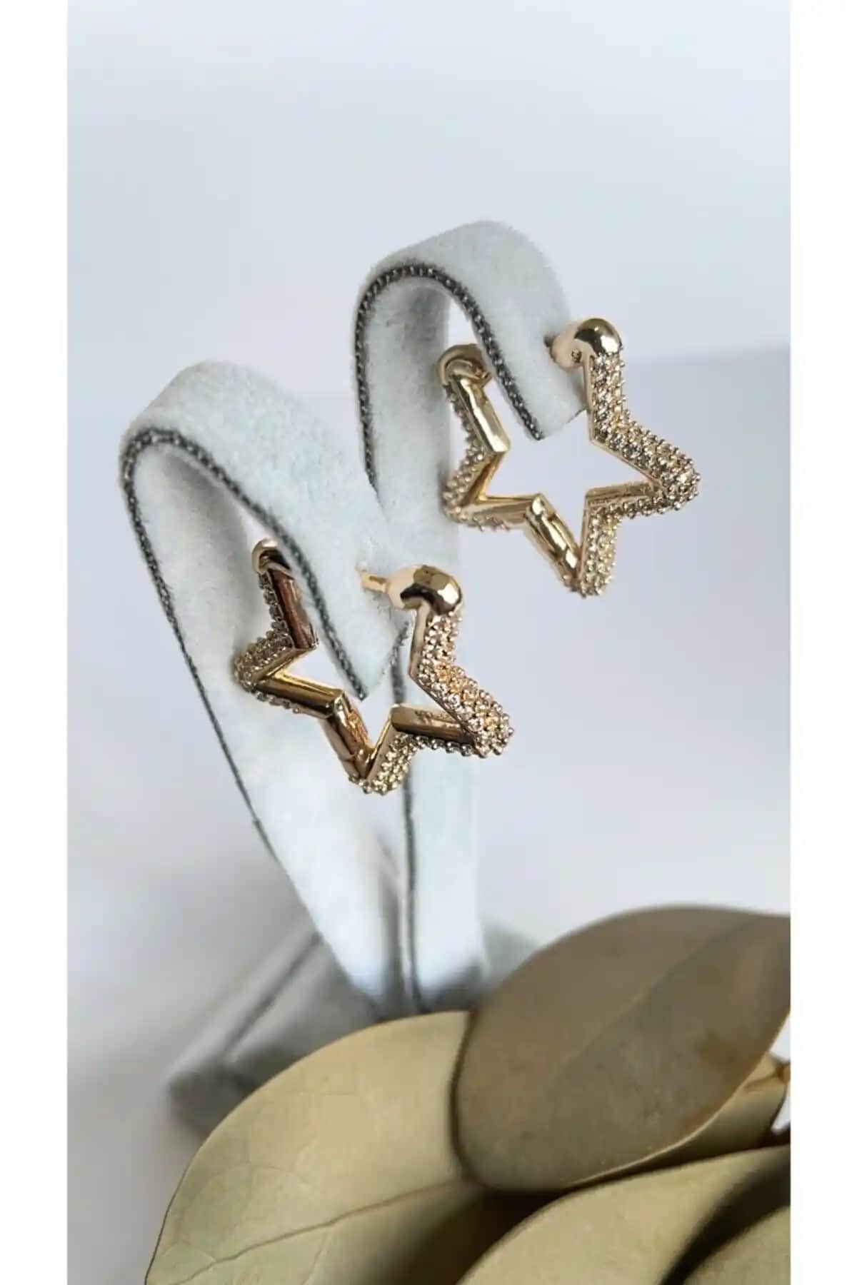 Alix Aksesuarları Zirkon Taşlı Yıldız Küpe Modern ve Şık Tasarım