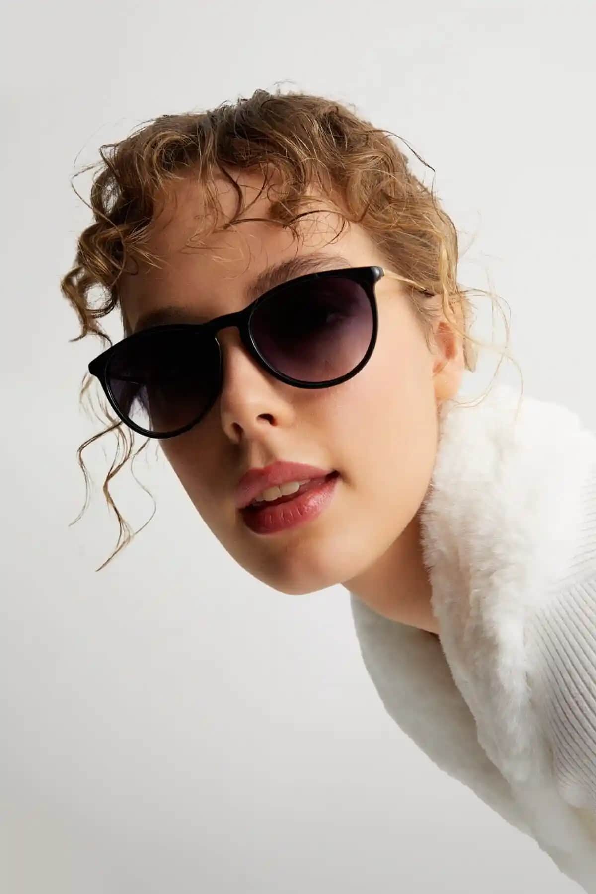 Aqua Di Polo 1987 ve Eyesofia Bumble Güneş Gözlüğü Karşılaştırması ve Seçim Rehberi