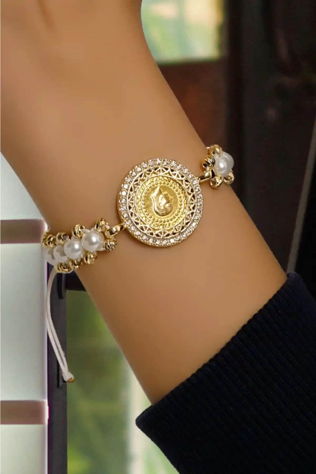 Aytekgold Incili Çeyrekli Bileklik: Zarif ve Şık Günlük Takı Seçenekleri