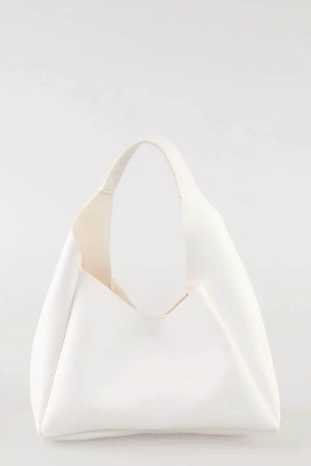 Bag&more Beyaz Trend Dokulu Deri İçi Süet Çıtçıt ve Fermuar Kapama Orta Boy Çanta