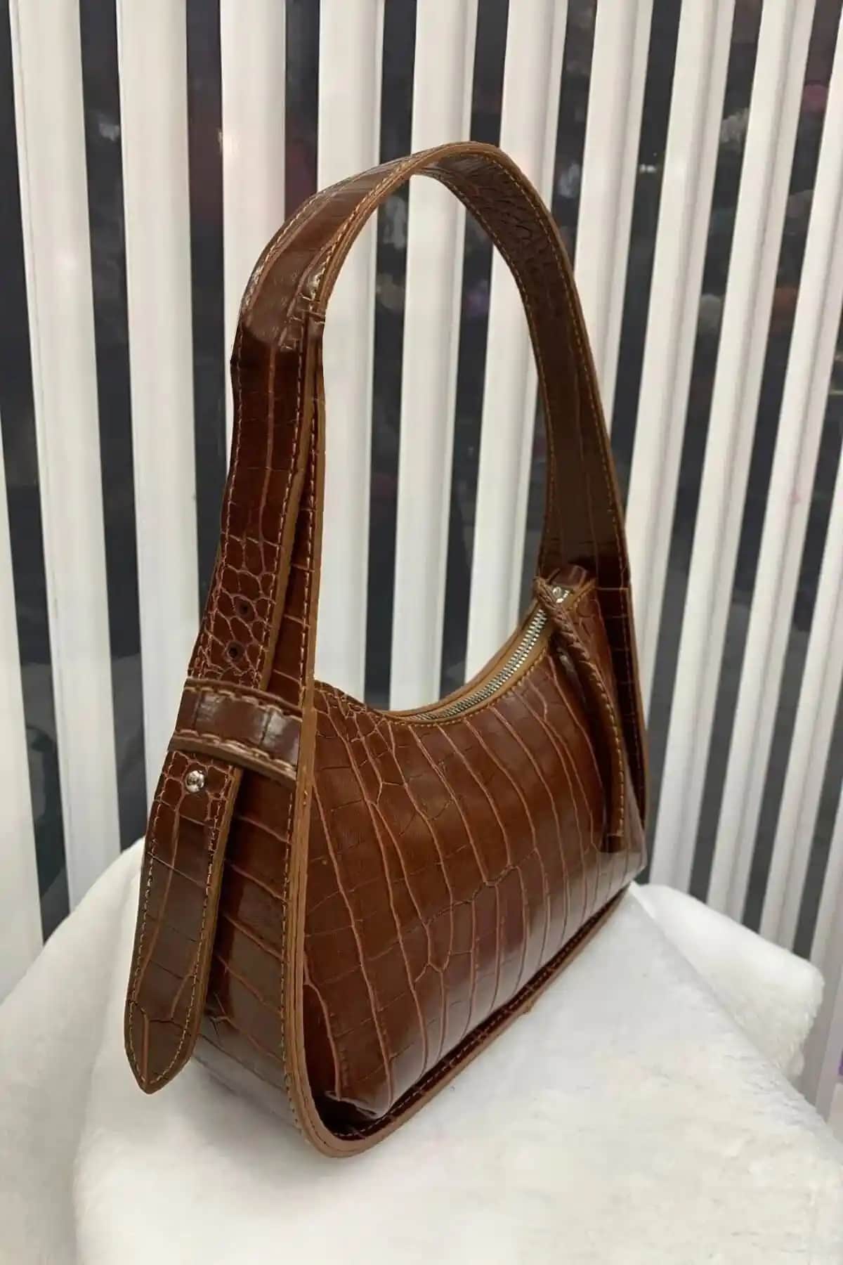 Bag&more Taba Kroko Desenli Baget Çanta Günlük Kullanım ve Şıklık İçin Uygun