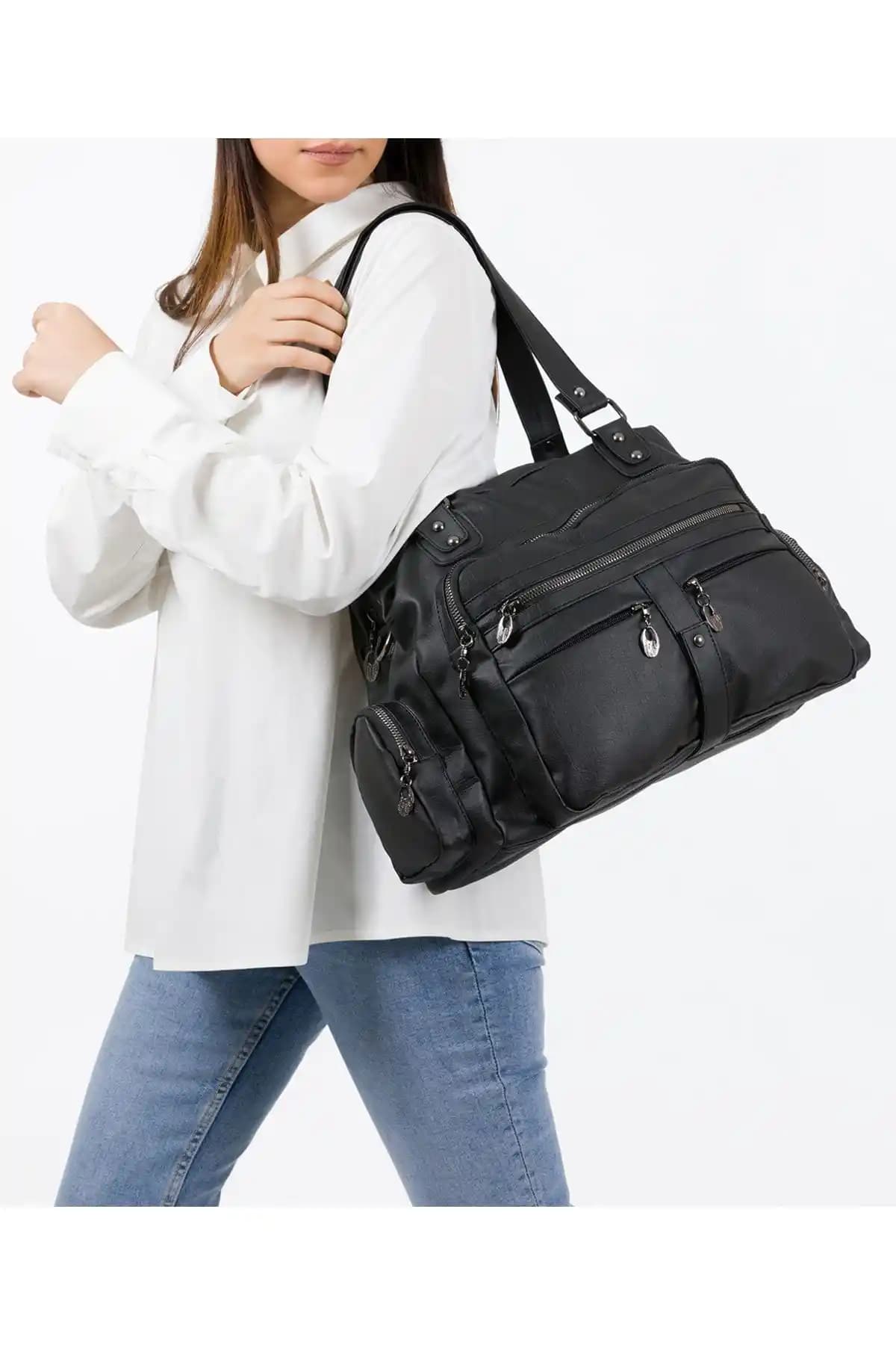 BAGzy Siyah Yıkama Deri Çok Gözlü Omuz ve Kol Çantası - Şıklık ve Fonksiyonellik