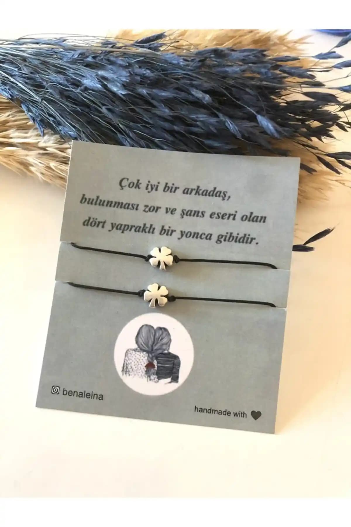 Ben Aleina Siyah Deri Arkadaşlık Bilekliği: Şık ve Anlamlı Hediye Seçeneği