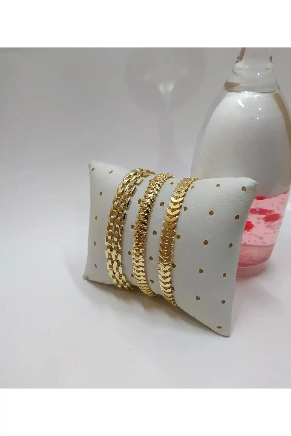 Bers Aksesuar Altın Kaplama Kadın Bileklik: Zarafet ve Şıklığın Modern İfadesi