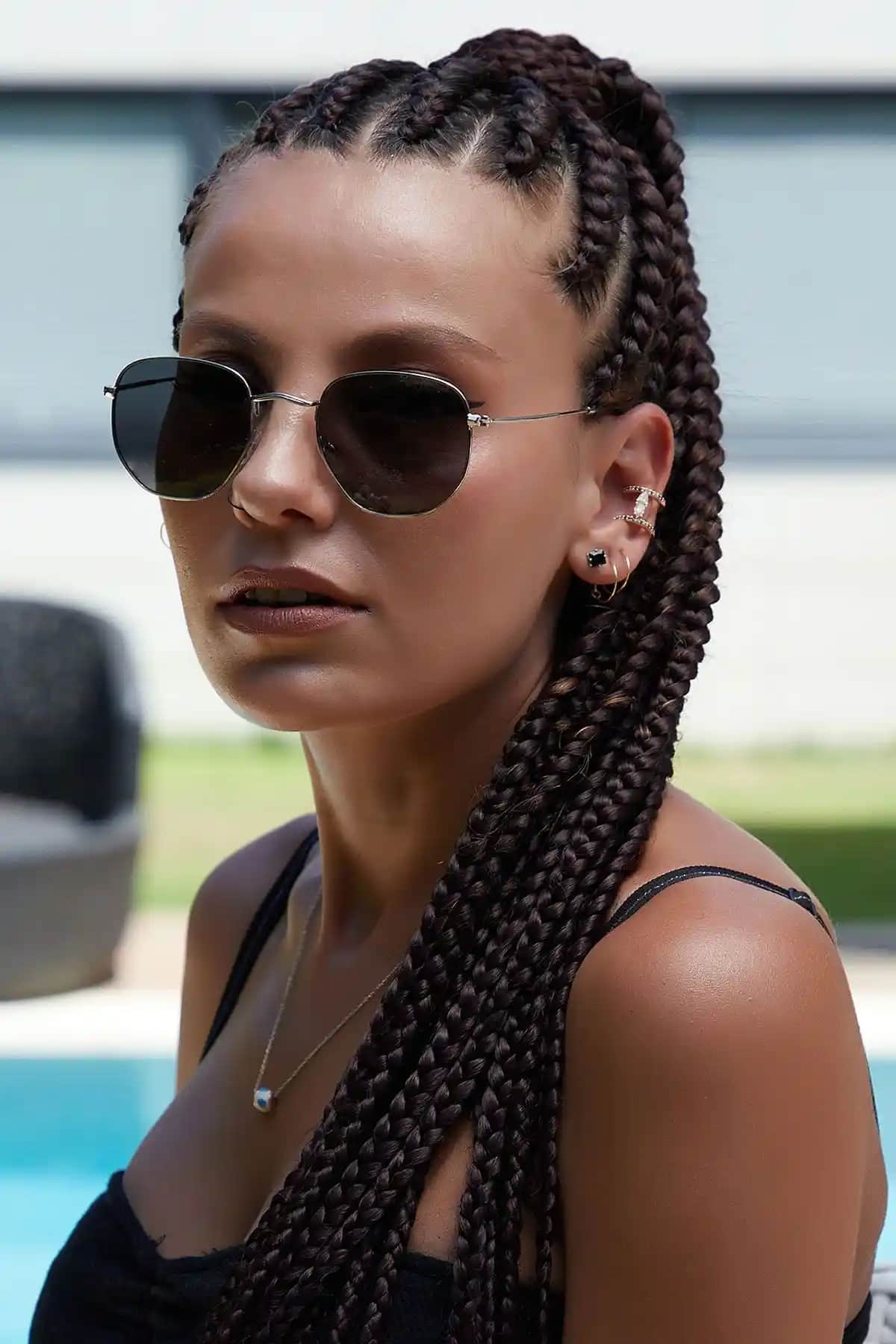 By Harmony Gümüş Siyah Unisex Güneş Gözlüğü: Şık ve Koruyucu Tasarım Özellikleri