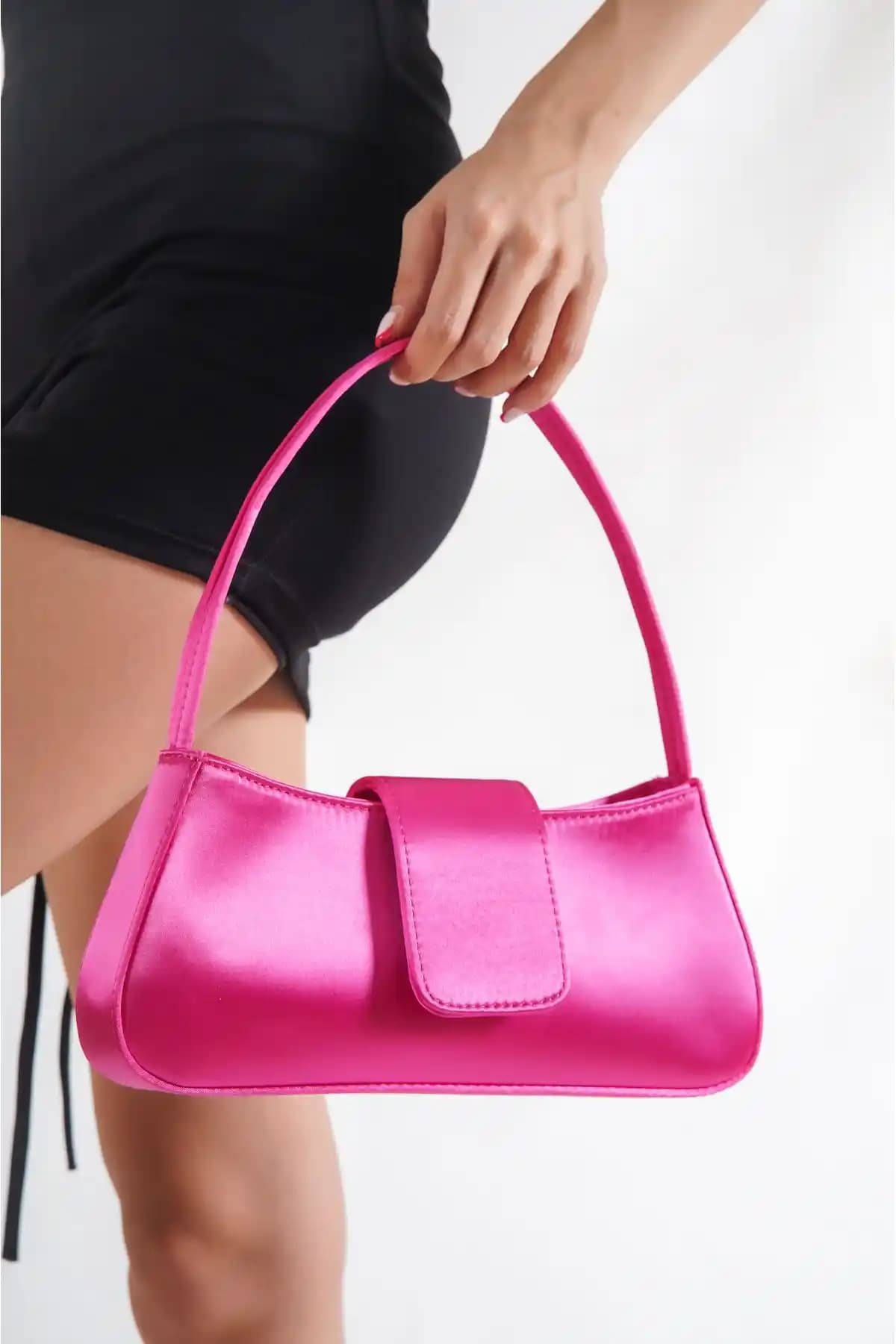 Capone Outfitters Acapulco Kadın Çanta: Şık ve Fonksiyonel Suni Deri Tasarım