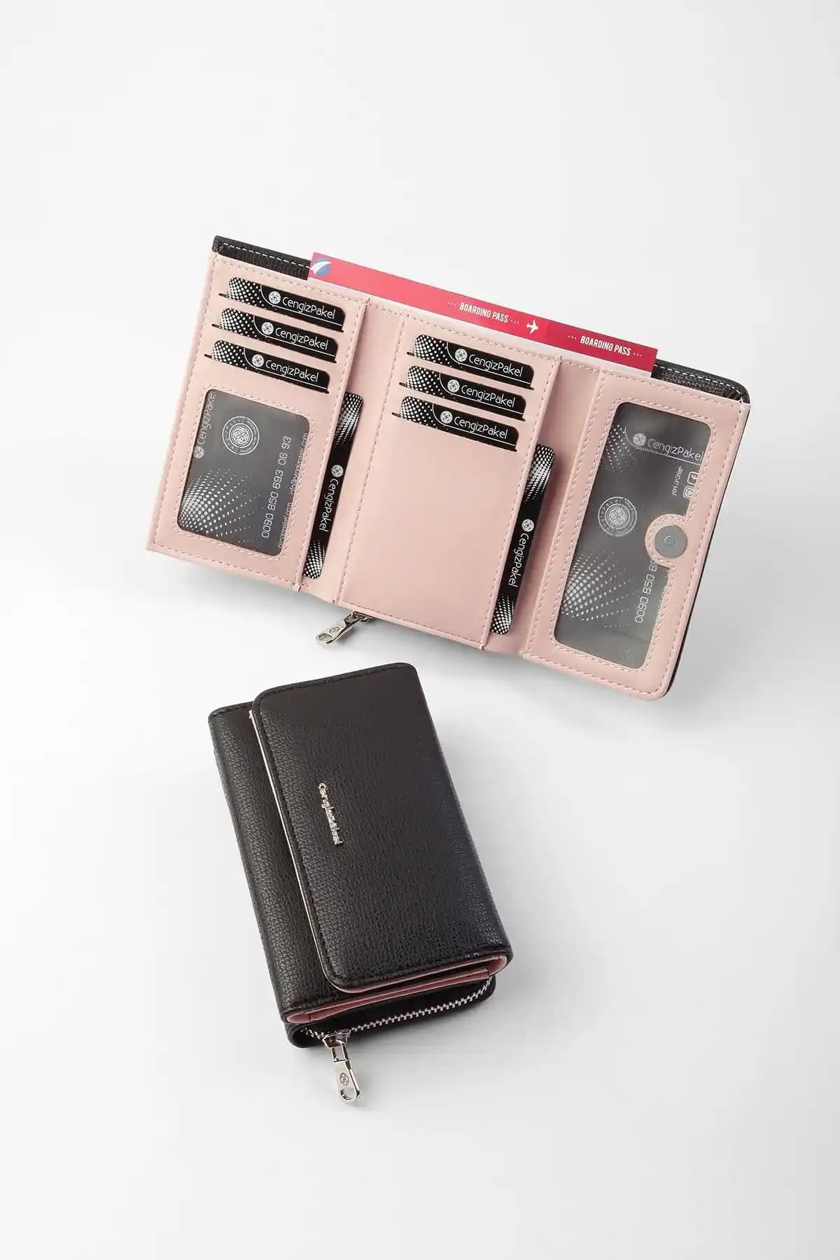 Cengiz Pakel Kadın Siyah-Pudra Cüzdan: Şık ve Fonksiyonel Tasarım Özellikleri