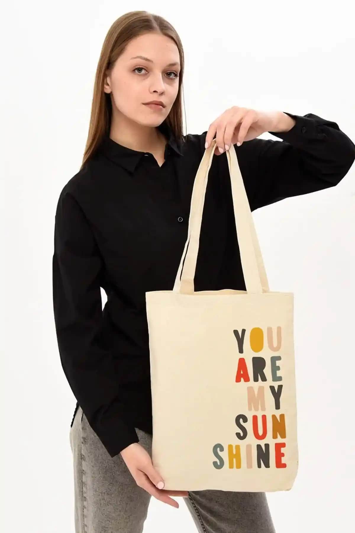 Çınar Bez Çanta ve Van Gogh Yıldızlı Gece Karşılaştırması: Hangi Çanta Sizin İçin Uygun