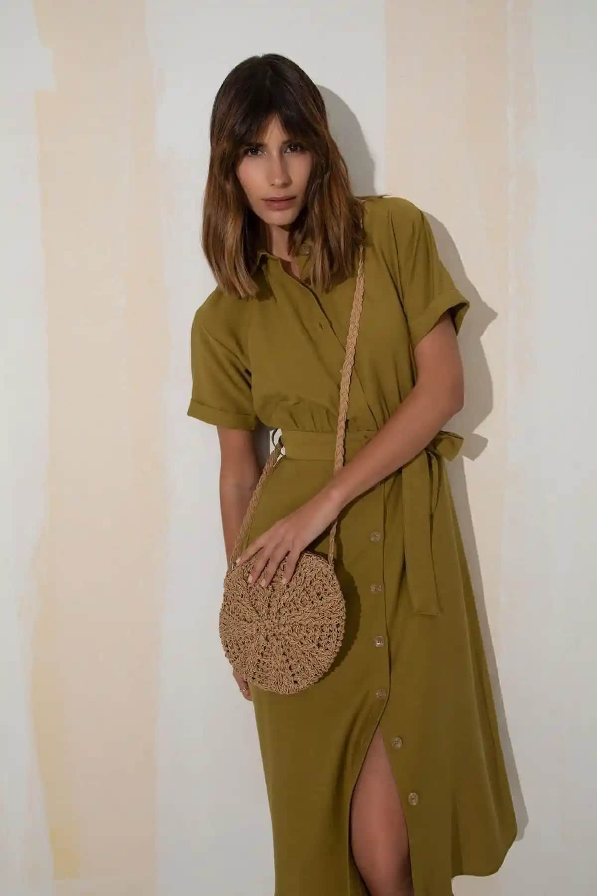 DeFacto Hasır Çapraz Kol Çantası: Hafif ve Şık Yazlık Aksesuar Olarak Öne Çıkıyor