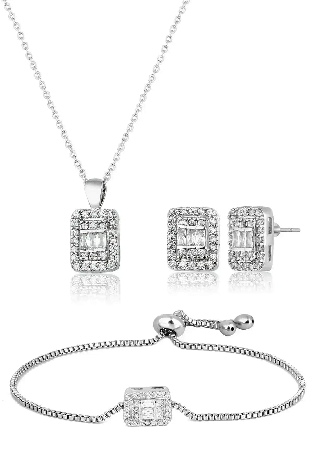 Elika Silver Kadın Baget Taşlı Takı Seti: Zarif ve Modern Tasarımlarla Şıklık Yaratın