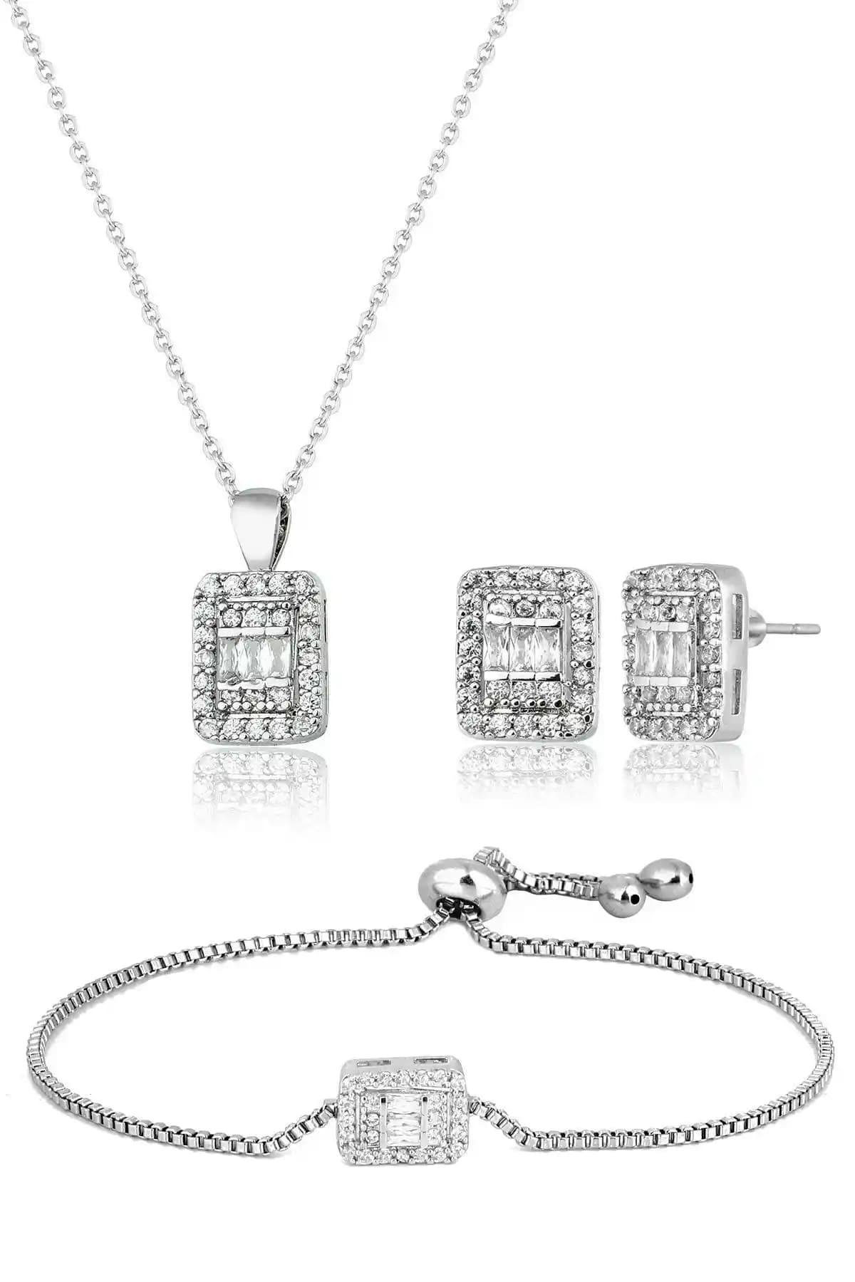 Elika Silver Kadın Baget Taşlı Takı Seti: Zarif ve Modern Tasarımlarla Şıklık Yaratın