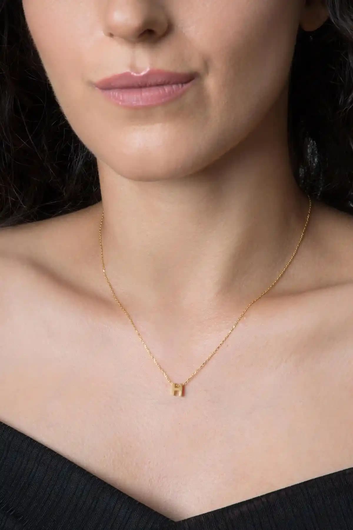 Elika Silver Kadın Üç Boyutlu H Harf Altın Kaplama Gümüş Kolye 925 Ayar