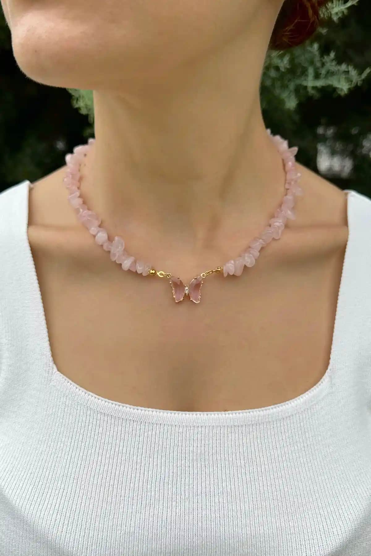 EST Aksesuar Doğal Kırık Pembe Kuvars Taşlı Cam Kelebek Kolye Özellikleri ve Kullanım İpuçları